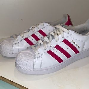 Adidas superstar white and pink color way worn once. Womens size 6
